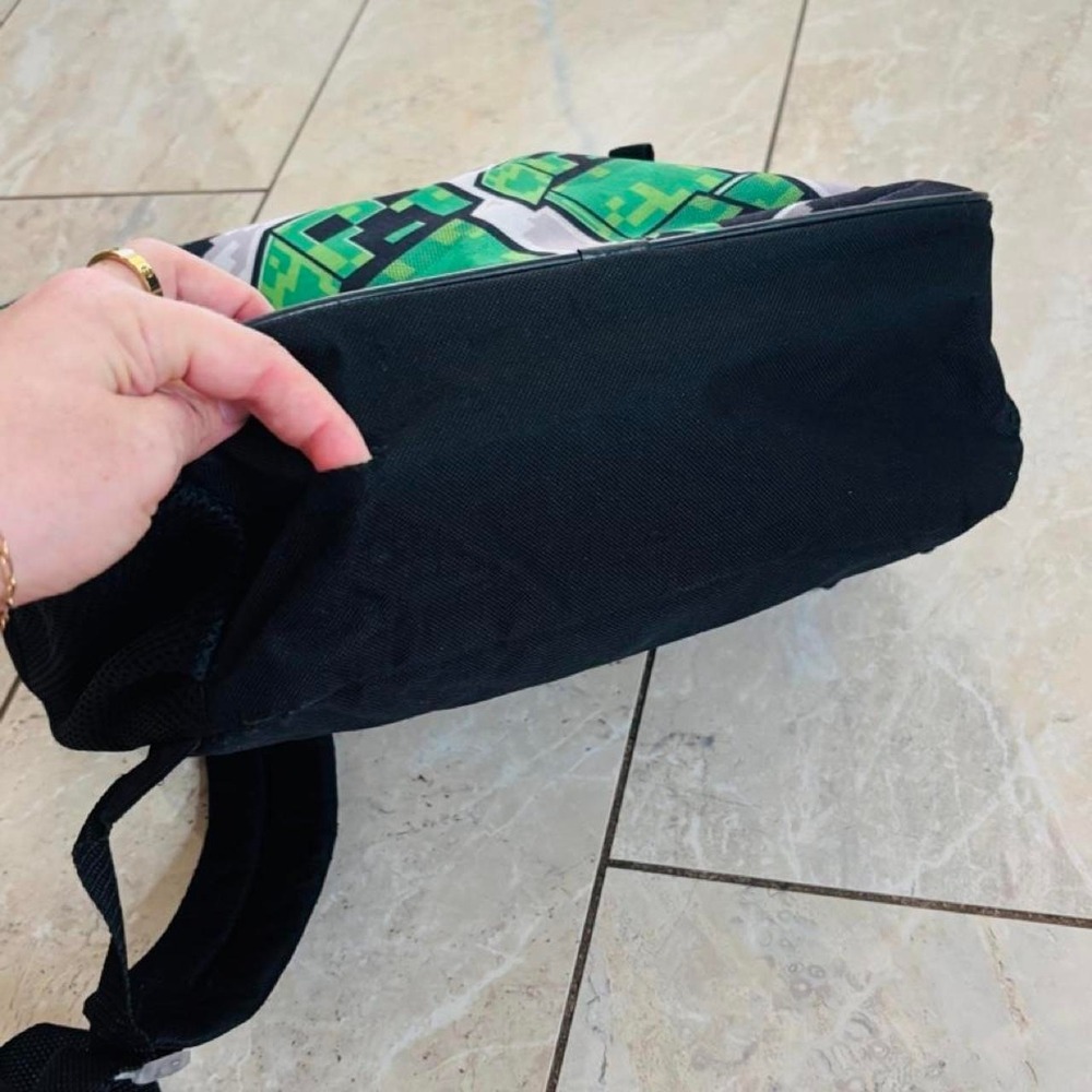 Minecraft Creeper Backpack and Lunchbox Set Green Pixelated Gaming Kids Bag - Picture 8 of 8